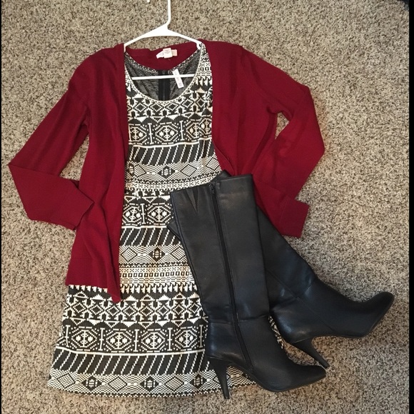 Xhilaration Dresses & Skirts - Grey Knit Patterned Dress